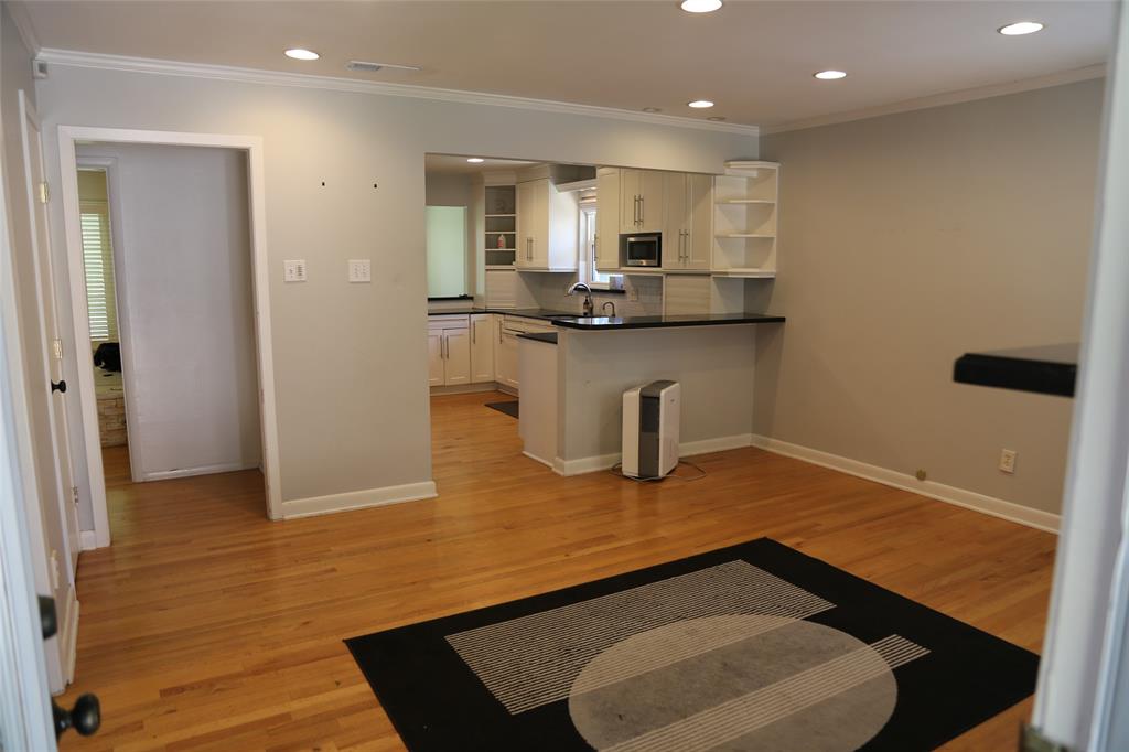 6433 Danbury Lane Property Photo 18