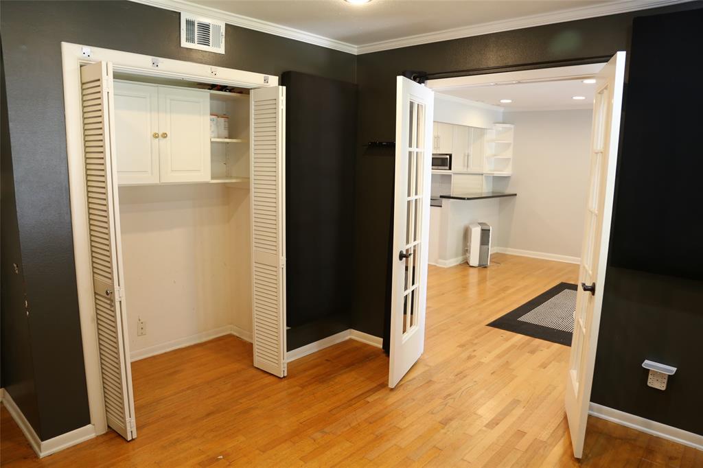 6433 Danbury Lane Property Photo 22