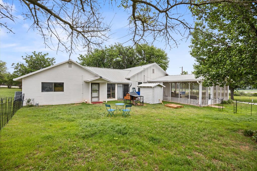 11755 West Fm 8 Property Photo 4