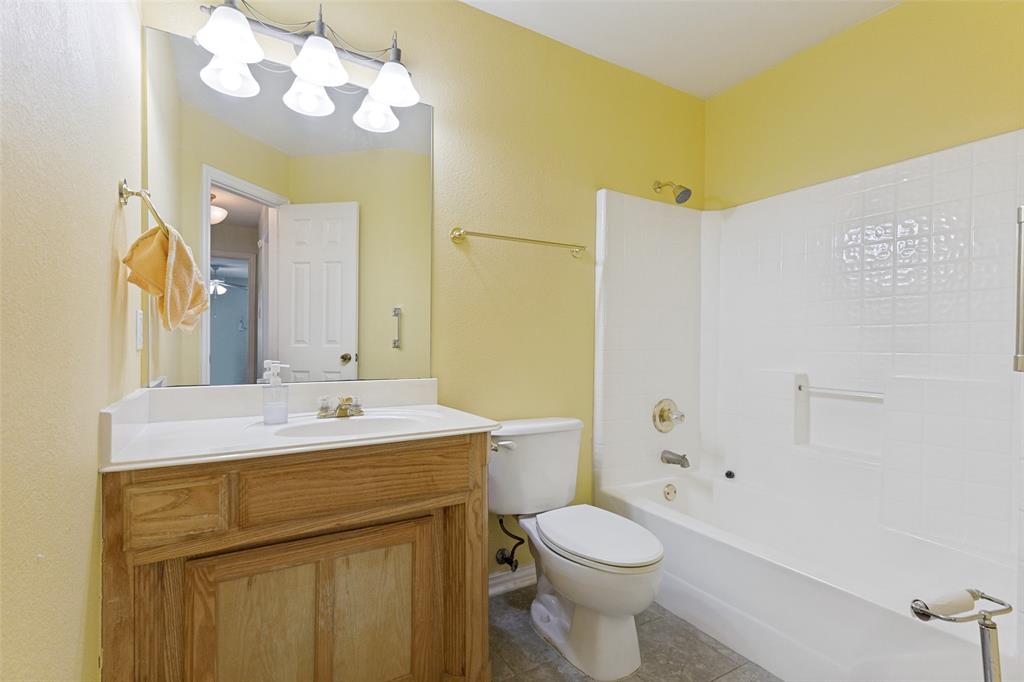7429 Creekfall Drive Property Photo 19