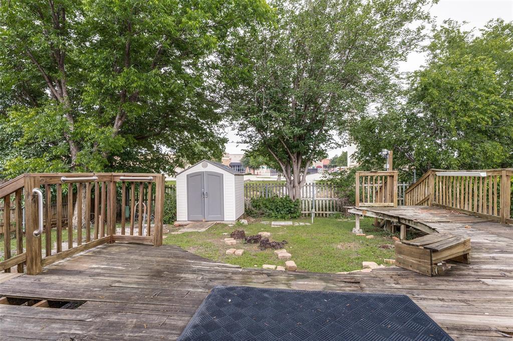 7429 Creekfall Drive Property Photo 24
