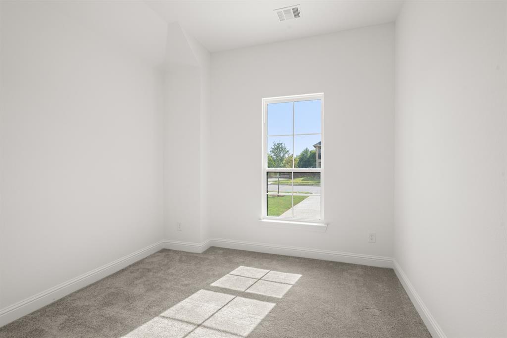 4801 Nomad Drive Property Photo 13