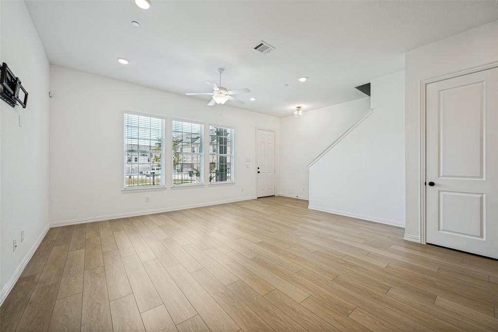2304 Bulin Drive Property Photo 3