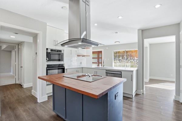 2015 Wimbledon Drive Property Photo 3