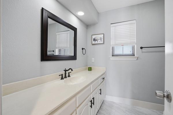 2015 Wimbledon Drive Property Photo 8