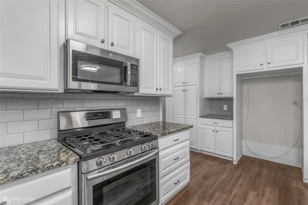 28 Sunnybrook Lane Property Photo 12