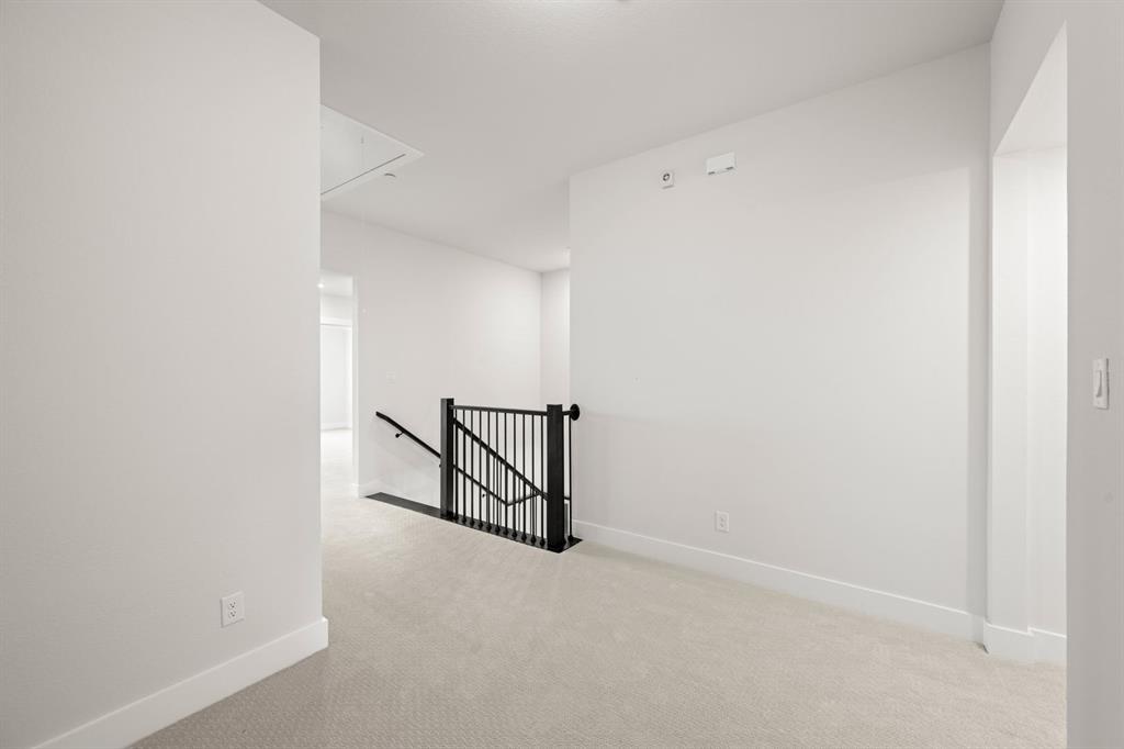 12735 Rutland Drive Property Photo 15