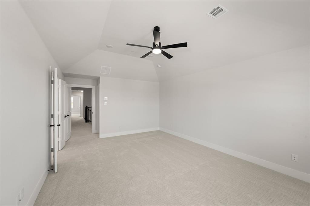 12735 Rutland Drive Property Photo 16