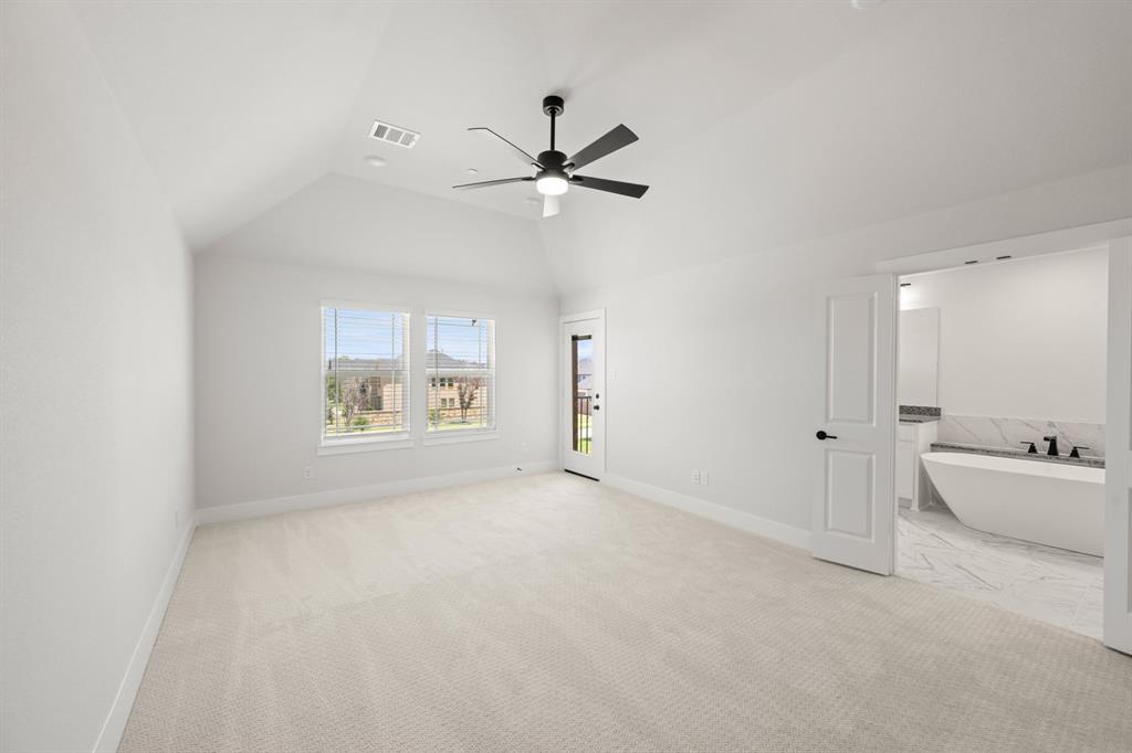 12735 Rutland Drive Property Photo 17