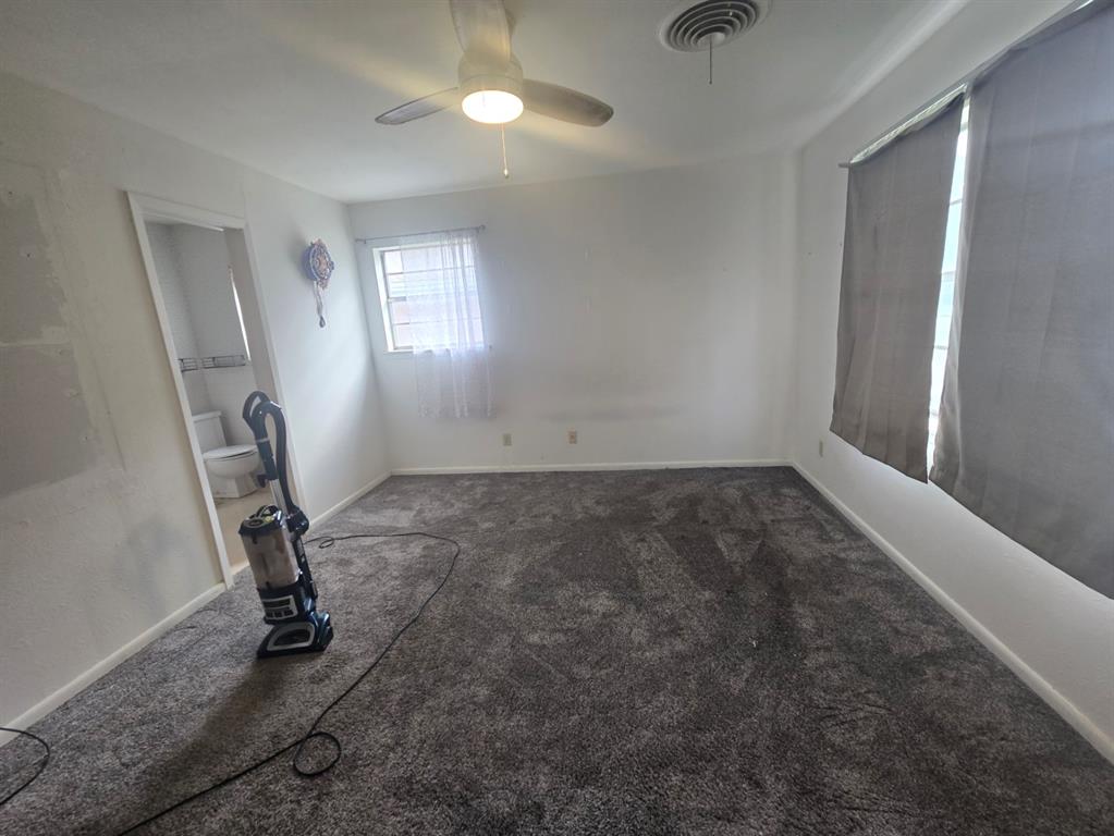 4208 Kingsbury Drive Property Photo 12
