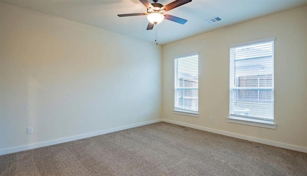 656-660 Wheatfield Drive Property Photo 15