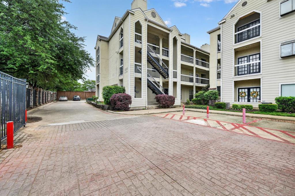 4800 W Lovers Lane 501 Property Photo 1