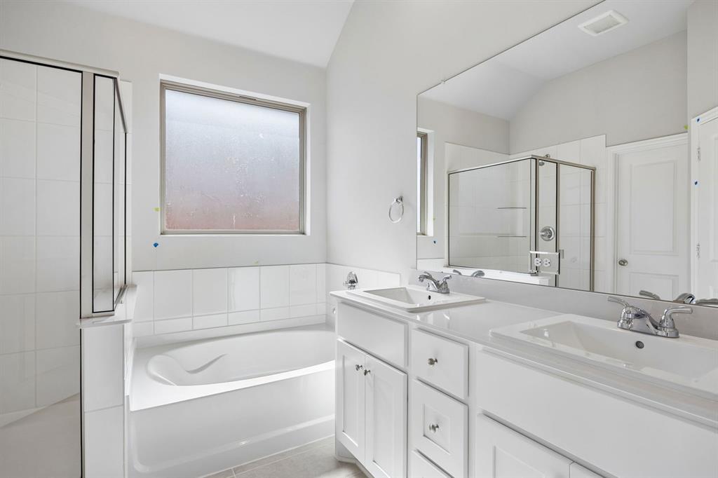 3937 Lakefield Drive Property Photo 16