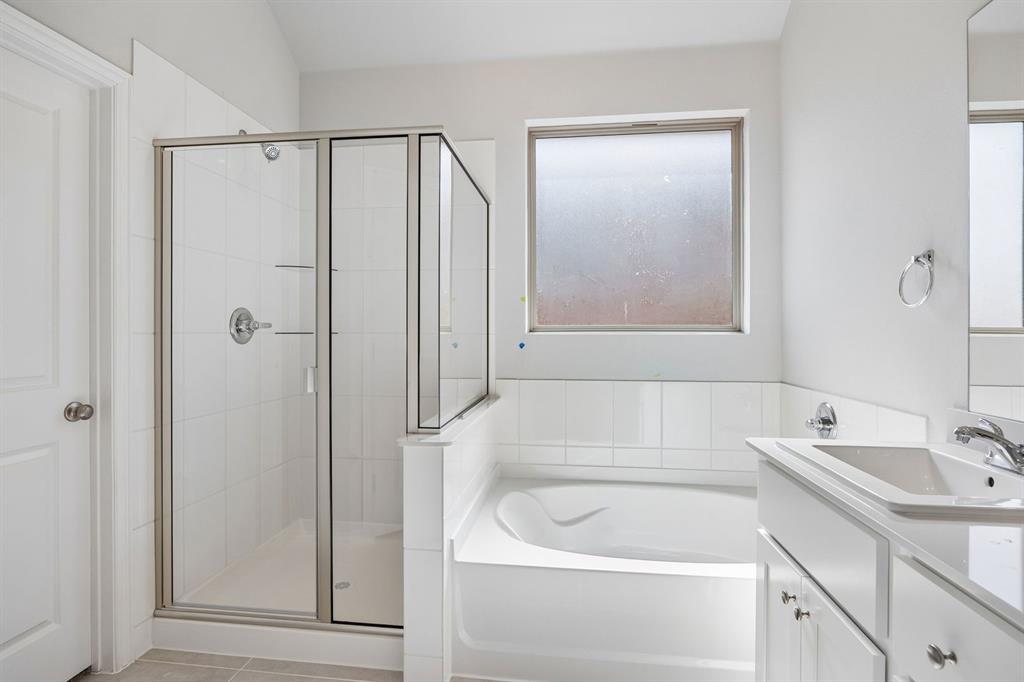 3937 Lakefield Drive Property Photo 18