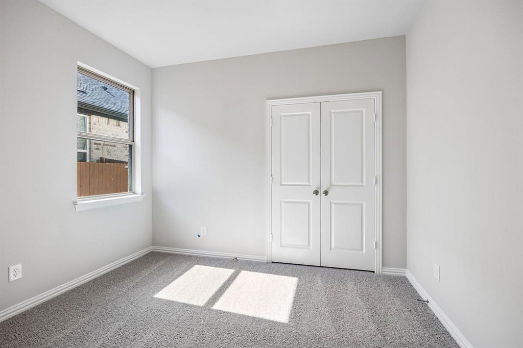 3937 Lakefield Drive Property Photo 20