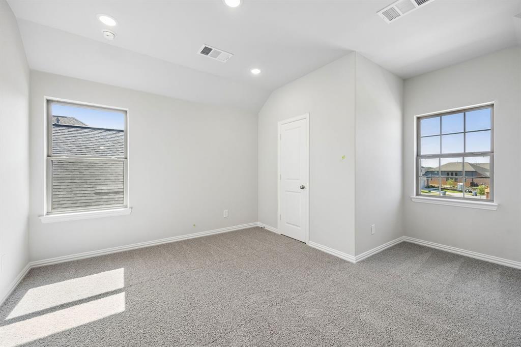 3937 Lakefield Drive Property Photo 23
