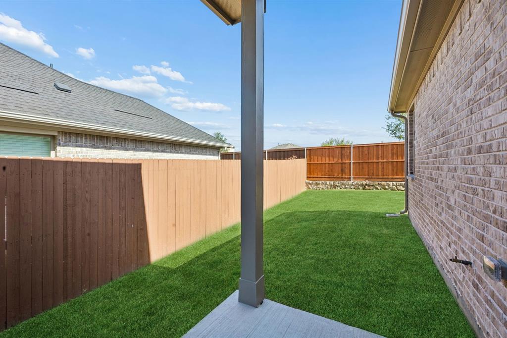 3937 Lakefield Drive Property Photo 25