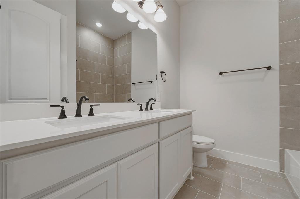 709 Water Side Drive Property Photo 24