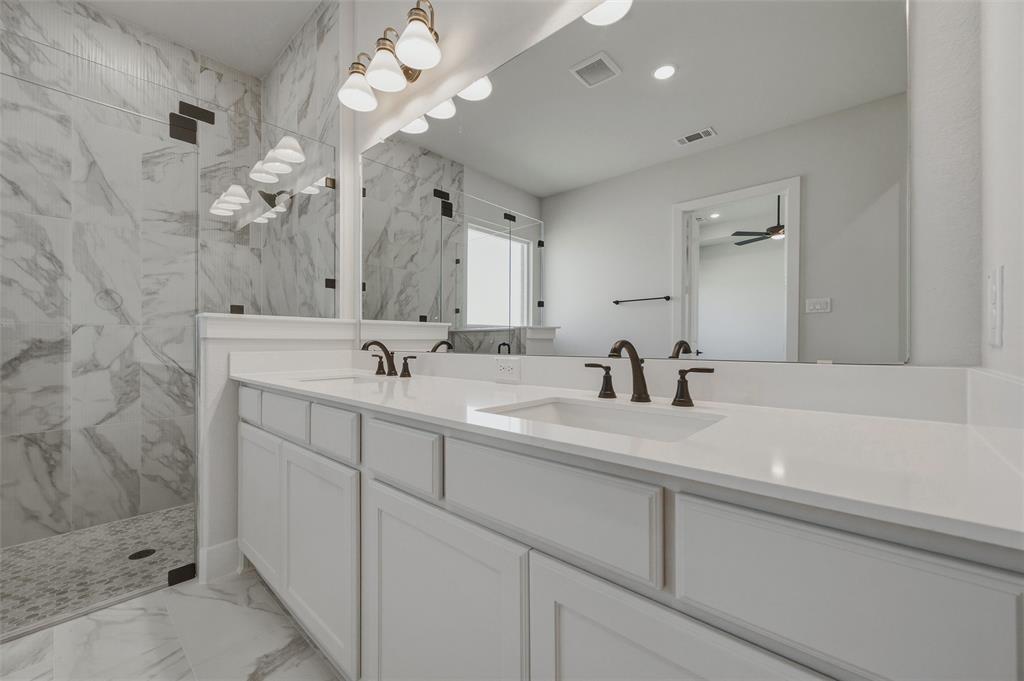 709 Water Side Drive Property Photo 28