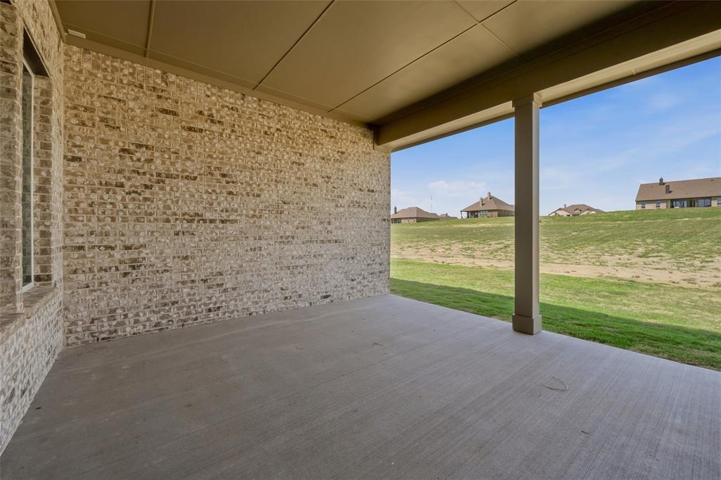709 Water Side Drive Property Photo 32
