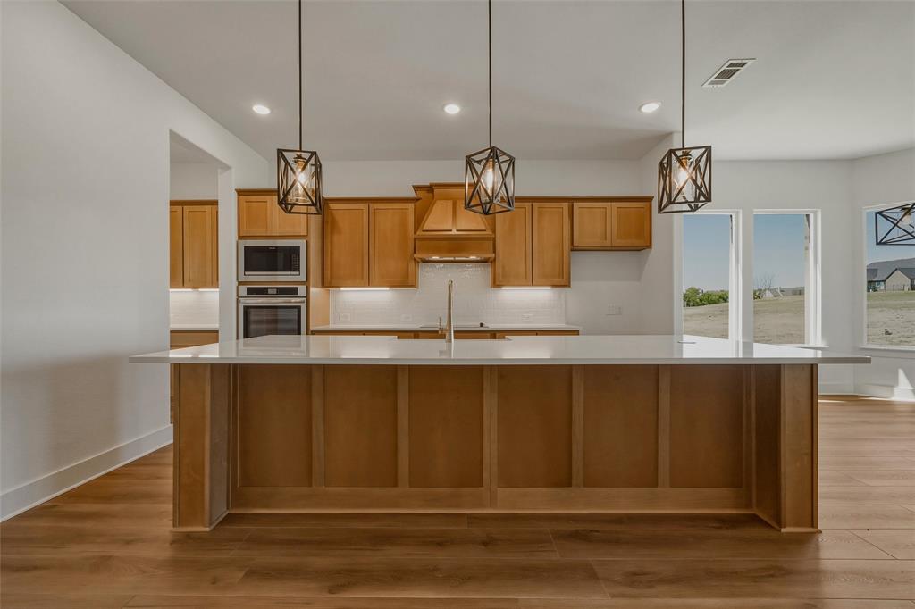 707 Water Side Drive Property Photo 10