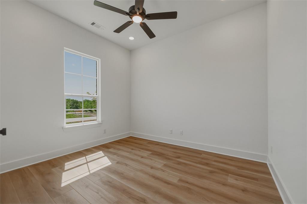 707 Water Side Drive Property Photo 18