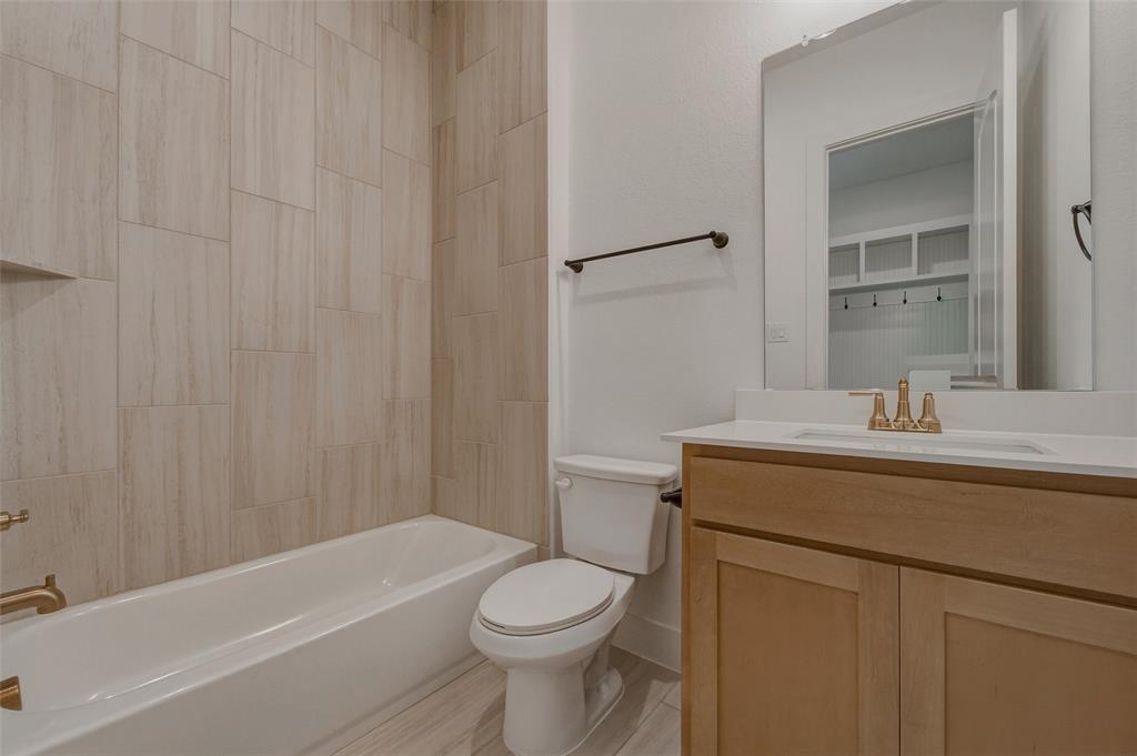 707 Water Side Drive Property Photo 25