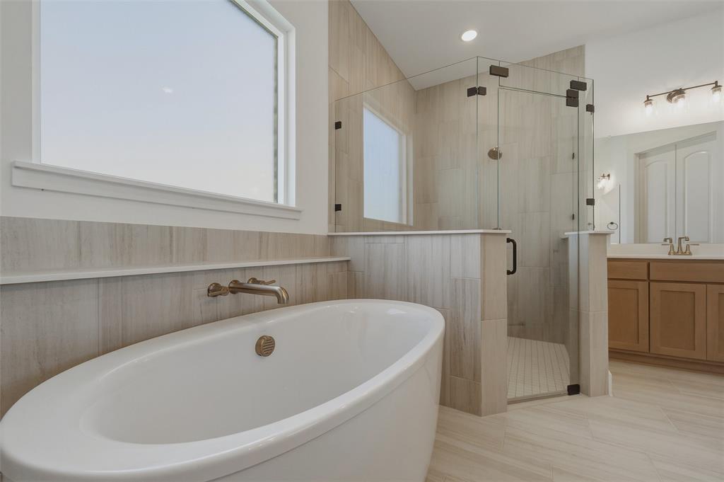 707 Water Side Drive Property Photo 31