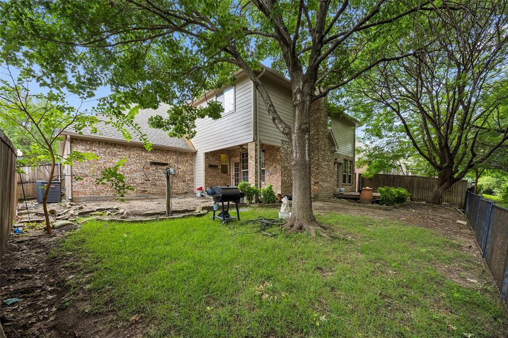 5228 Stone Brooke Crossing Property Photo 3