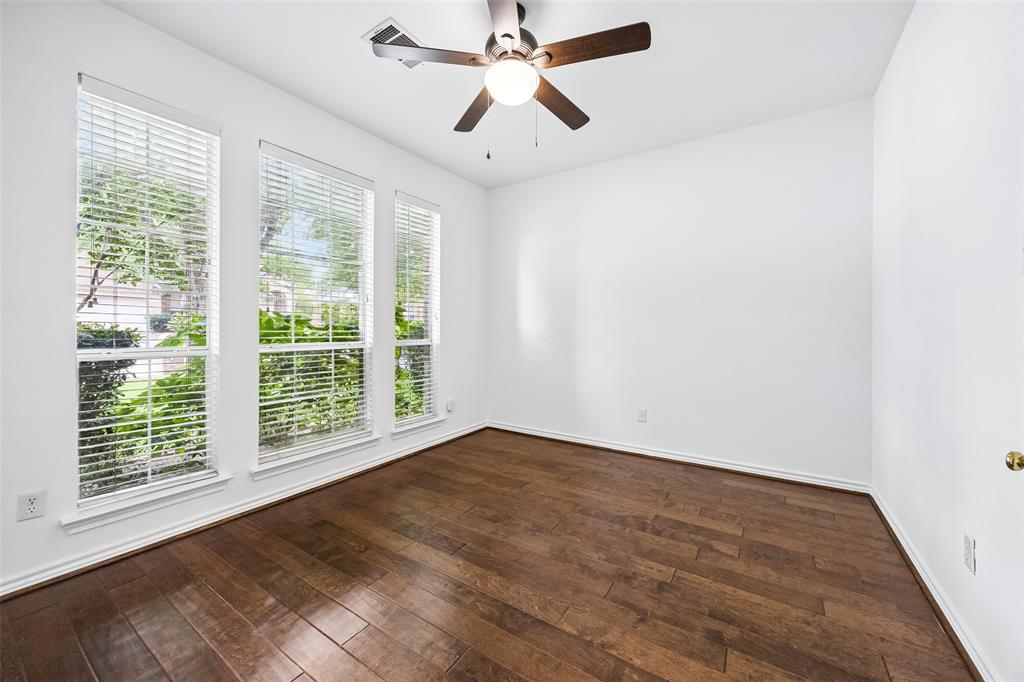 5228 Stone Brooke Crossing Property Photo 8