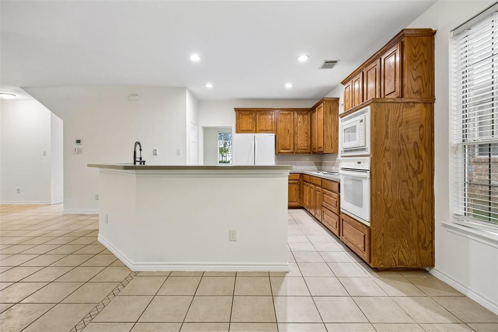 5228 Stone Brooke Crossing Property Photo 14
