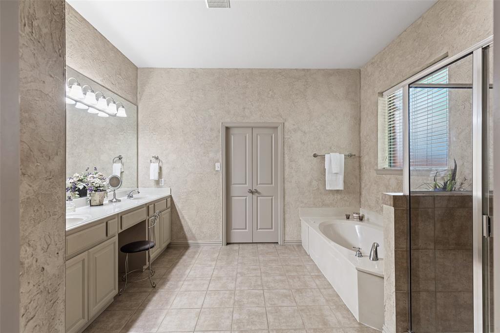 1217 Windmere Way Property Photo 16