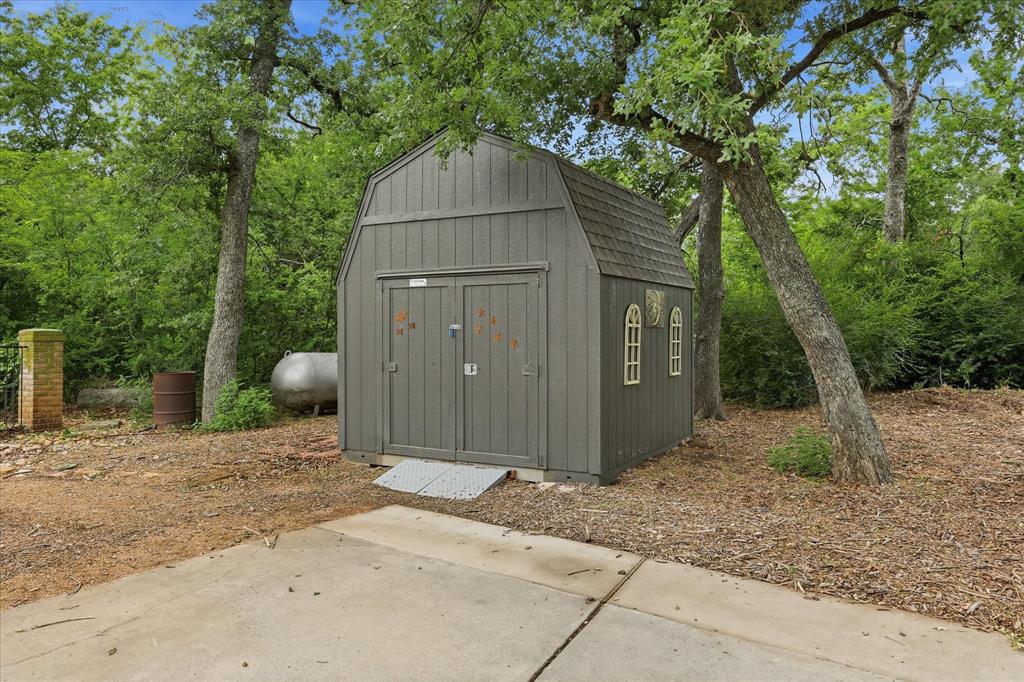 101 W Oak Shores Drive Property Photo 40