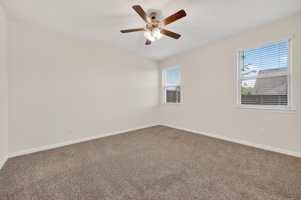 3955 Oak Creek Circle Property Photo 14