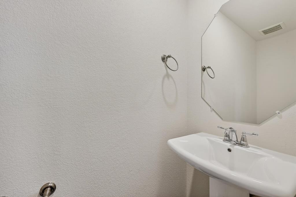 3955 Oak Creek Circle Property Photo 21