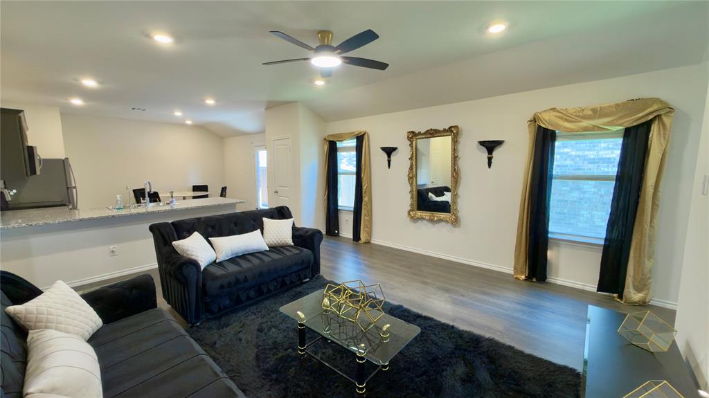 1204 Delmita Drive Property Photo 10