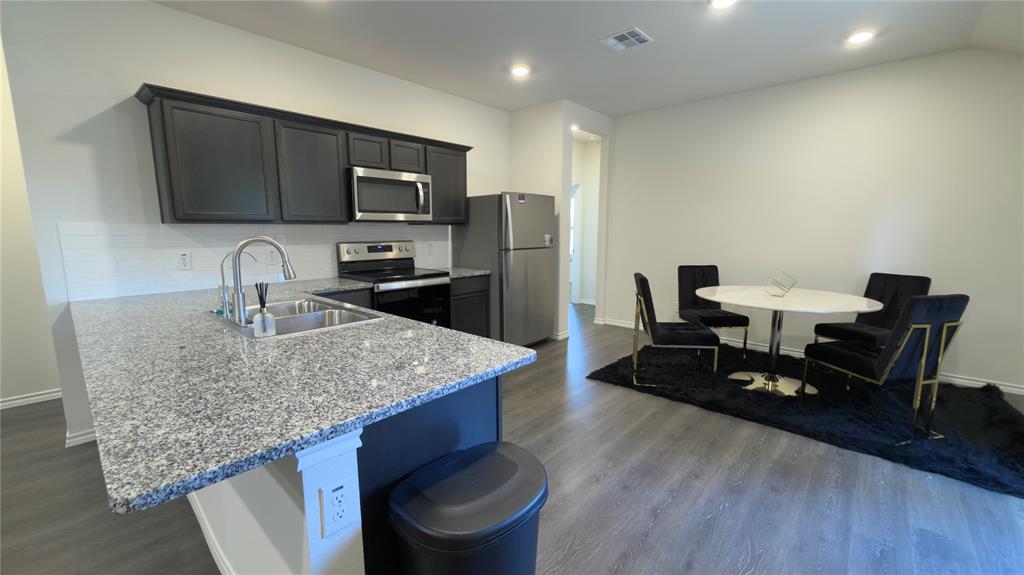 1204 Delmita Drive Property Photo 14