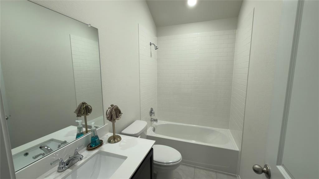 1204 Delmita Drive Property Photo 24