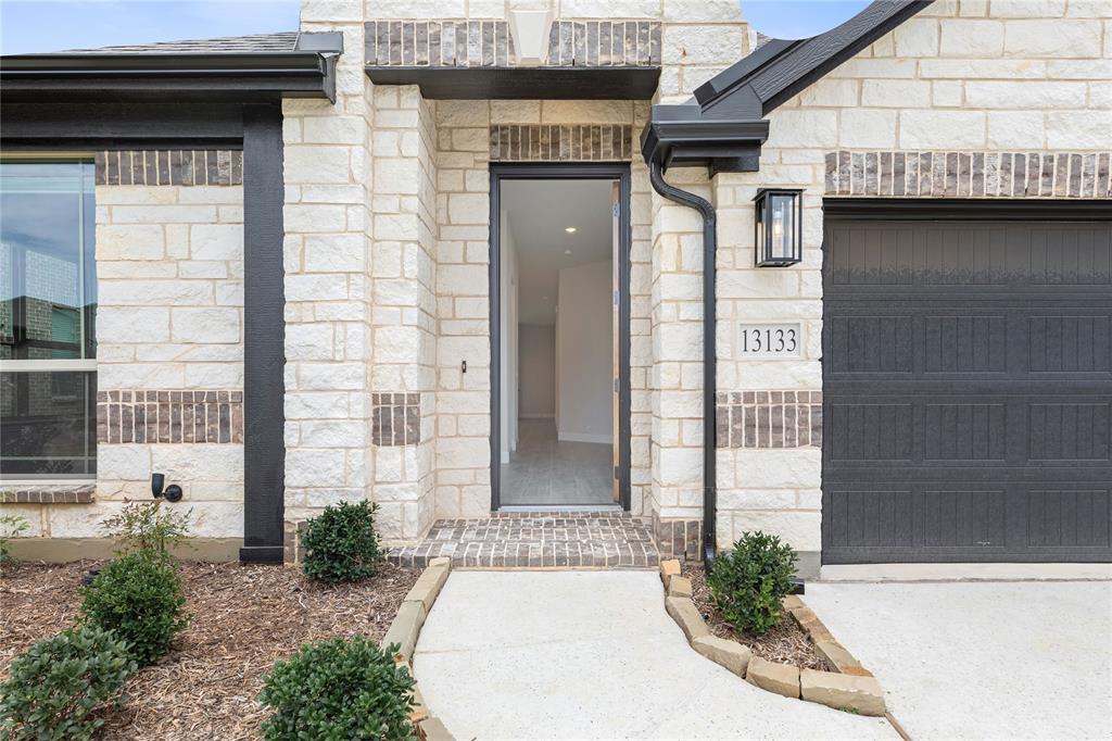 13133 Limestone Street Property Photo 4