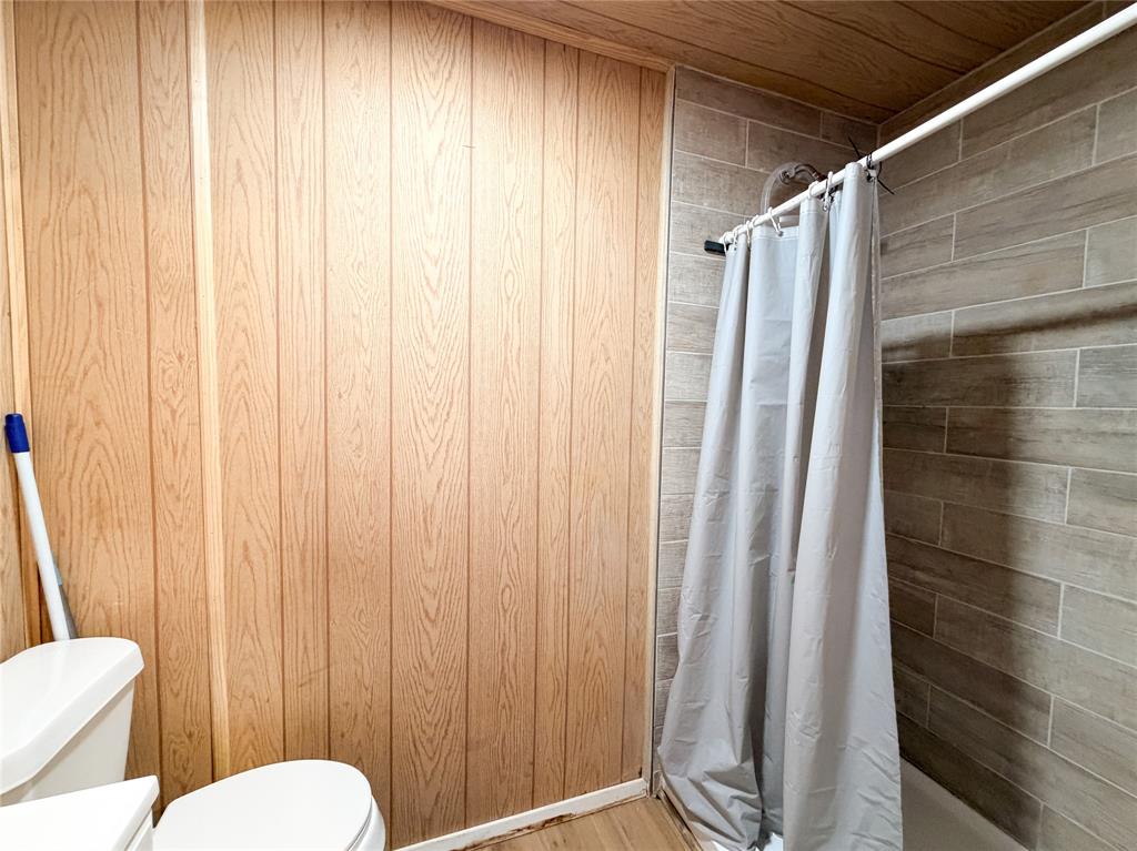 1104 N Avenue D Property Photo 6