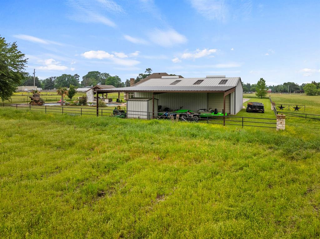 2320 W Highway 11 Property Photo 33
