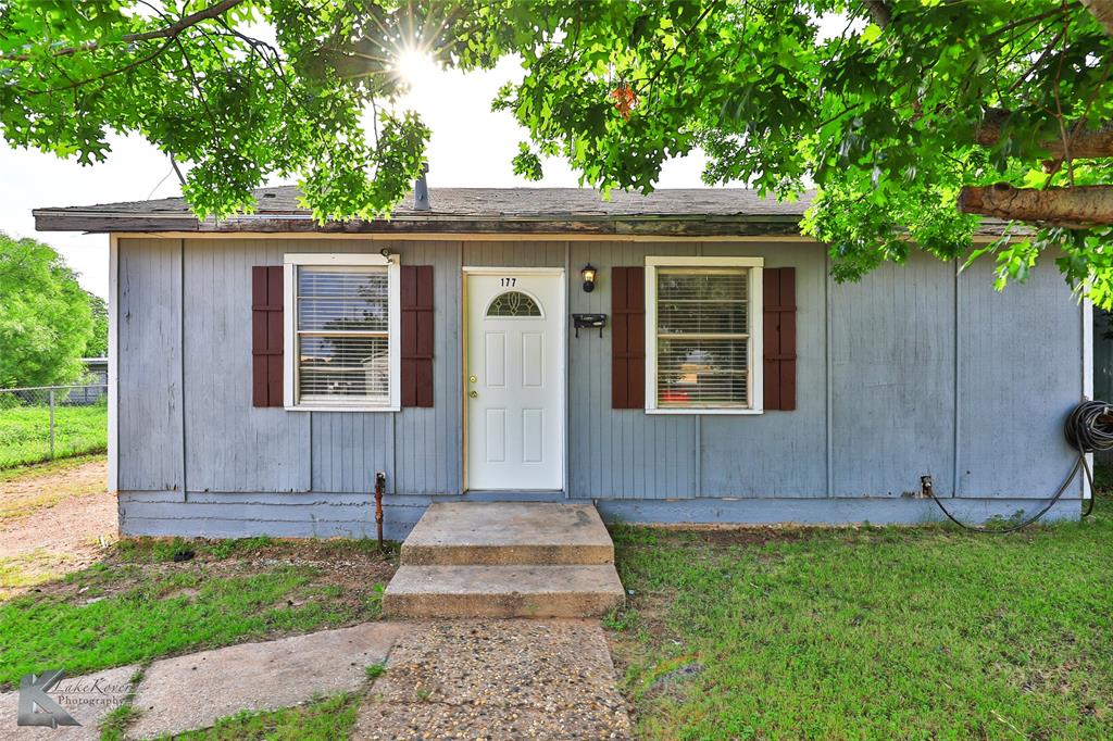 177 Maxwell Drive Property Photo 1