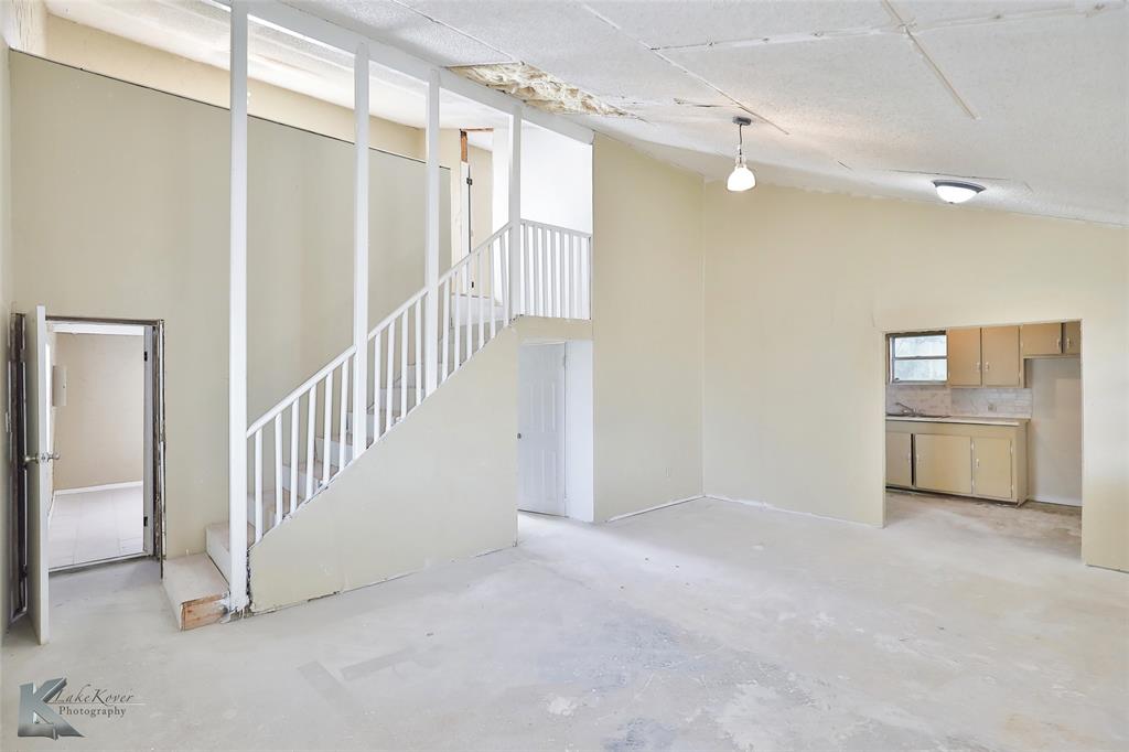 177 Maxwell Drive Property Photo 7