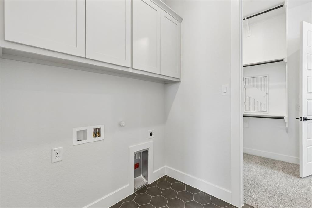 9511 Winter Bloom Street Property Photo 7