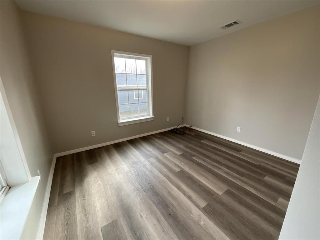 405 Beard Street Property Photo 2