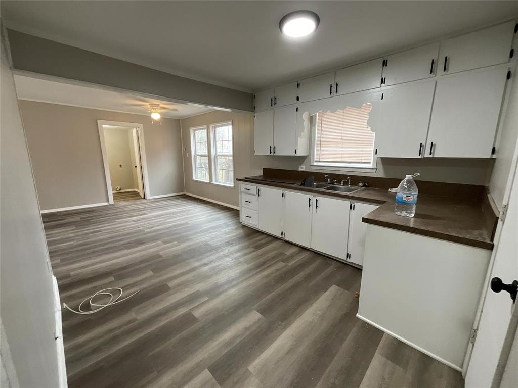 405 Beard Street Property Photo 8