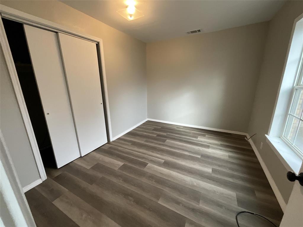 405 Beard Street Property Photo 12