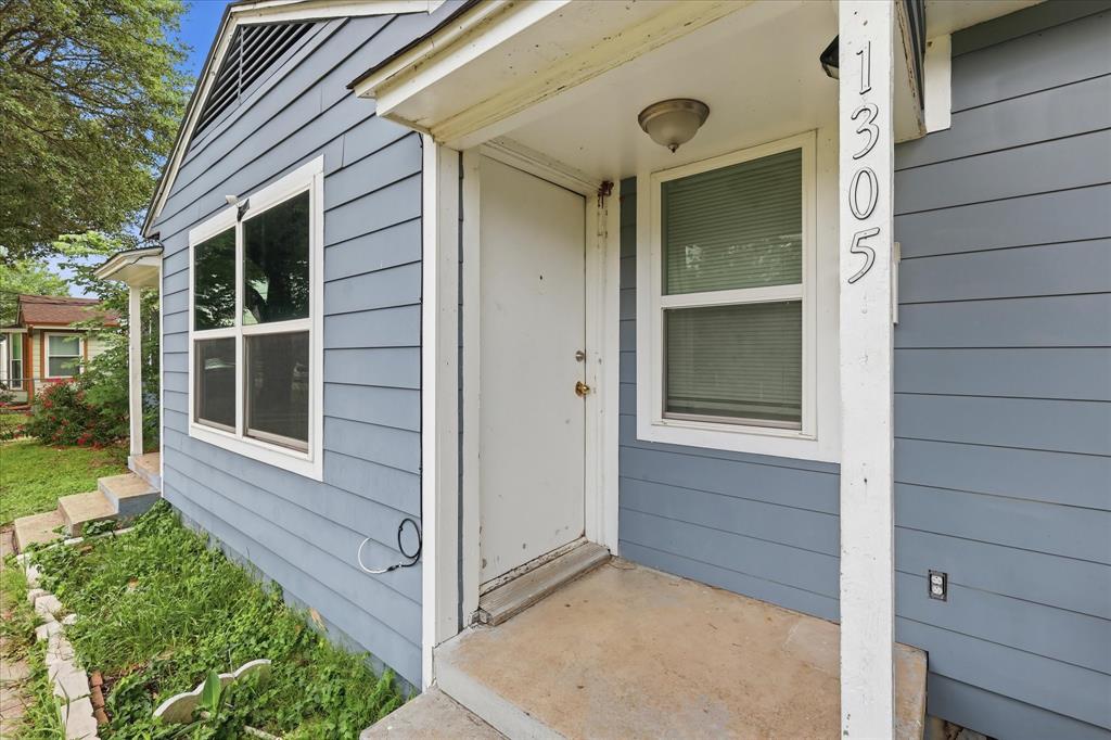 1303 Stone Drive Property Photo 7