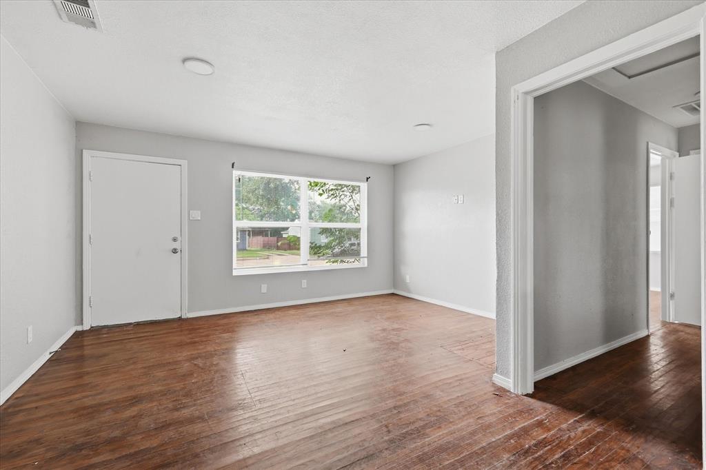 1303 Stone Drive Property Photo 8