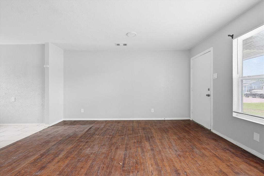1303 Stone Drive Property Photo 9